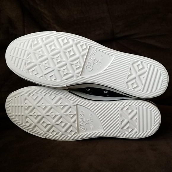 Converse x Fear Of God - Picture 4 of 8